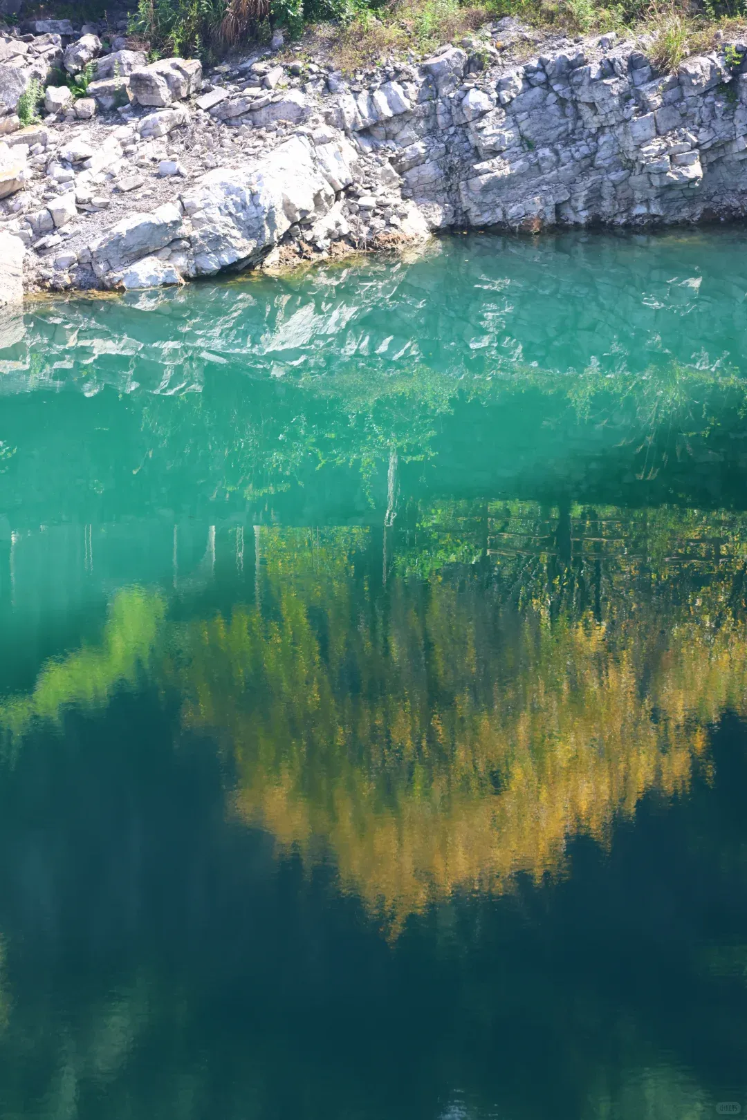 Tongluoshan Quarry Pools