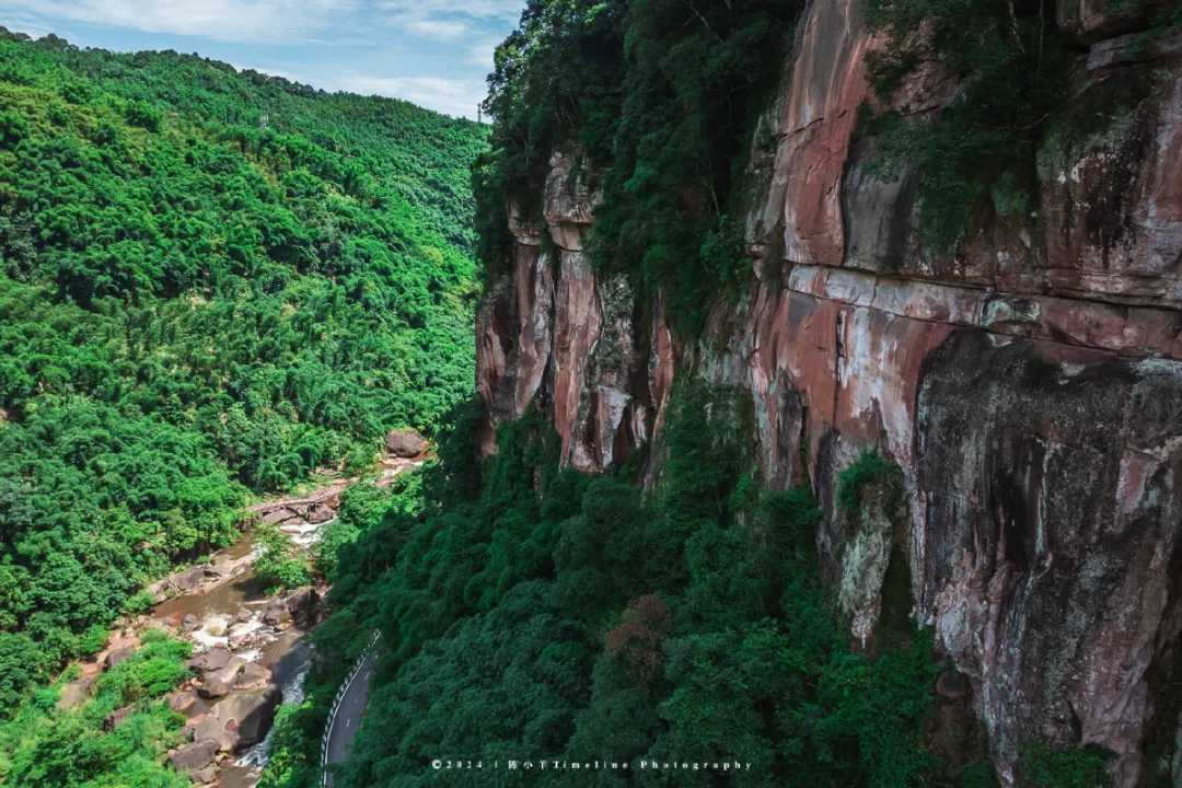 Yanzi Yan (Swallow Rock)